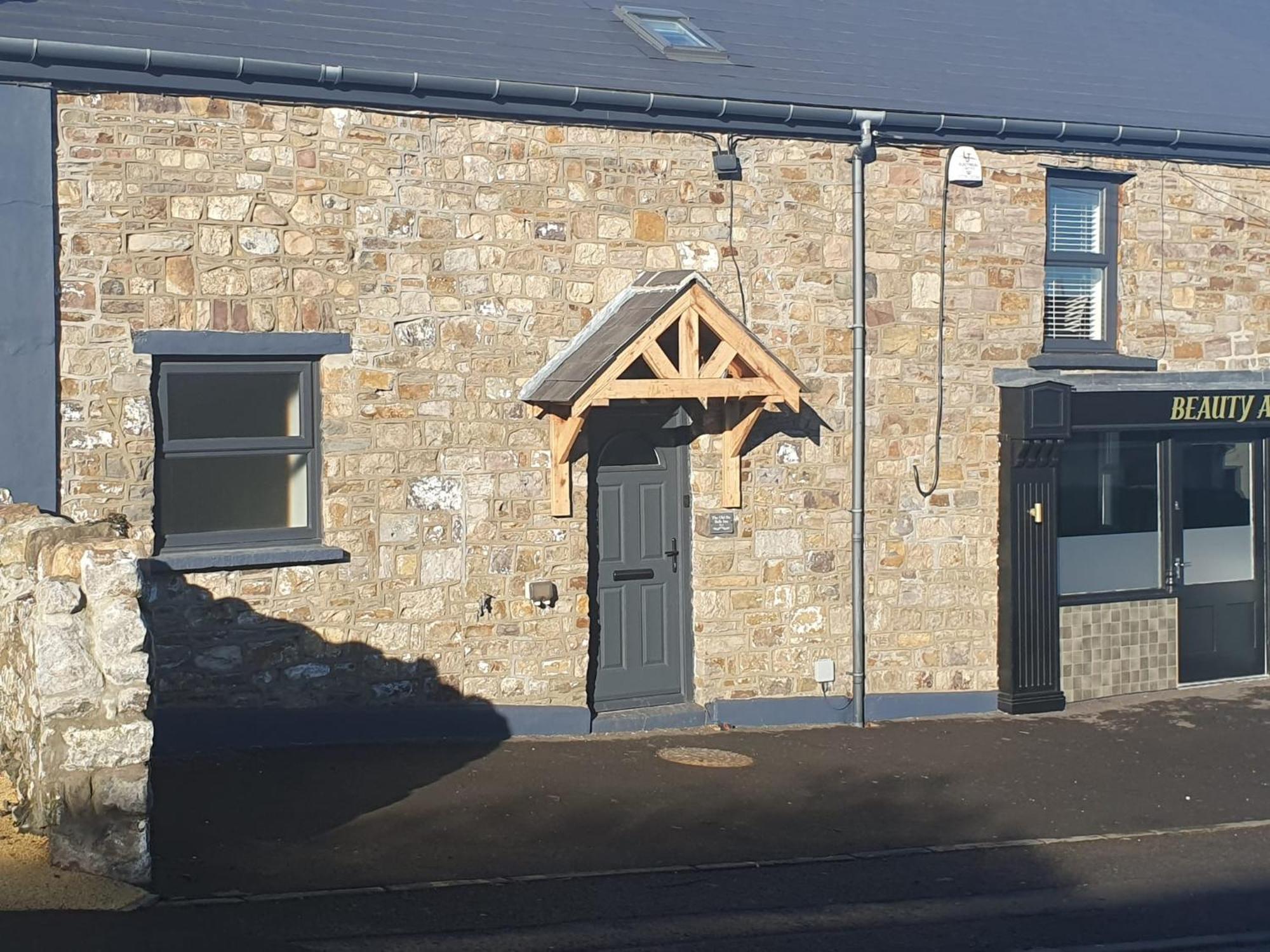 Perfect Location 3 Bed Serviced Apartment With Bike Storage For Bpw. Close To Brecon Beacons Merthyr Tydfil Exterior photo